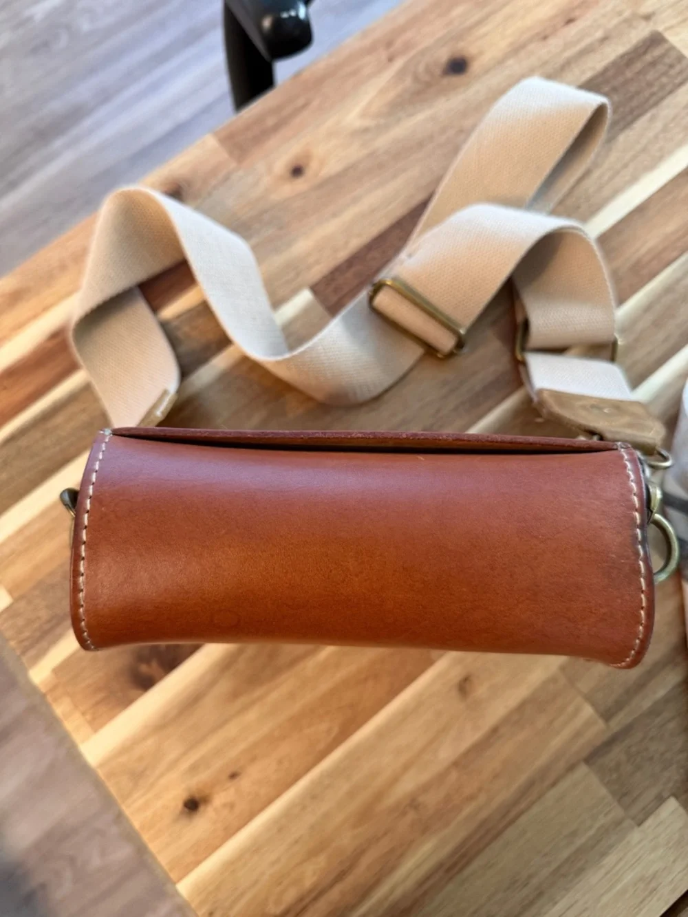 Portland Leather Saddle Crossbody Bag - Picture 8 of 15